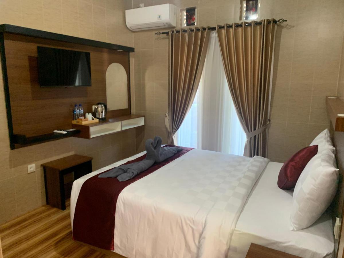 Tirtasuci House Hotel Кута Екстериор снимка