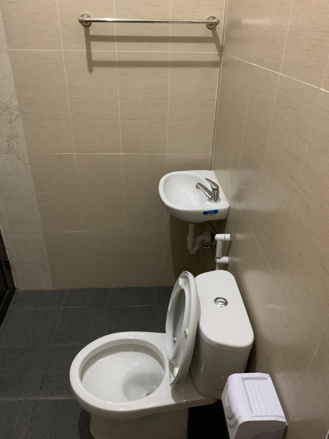 Tirtasuci House Hotel Кута Екстериор снимка