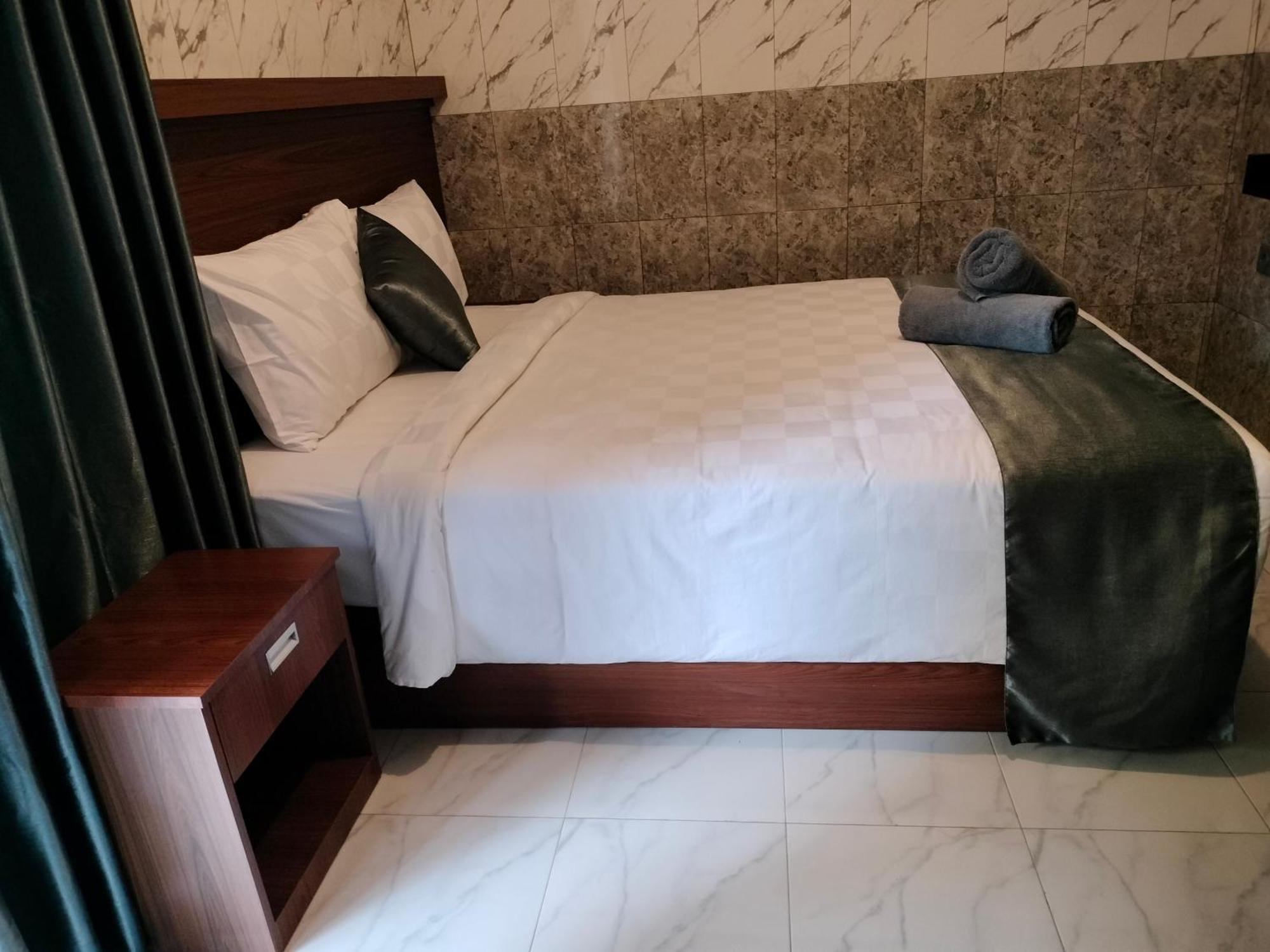 Tirtasuci House Hotel Кута Екстериор снимка